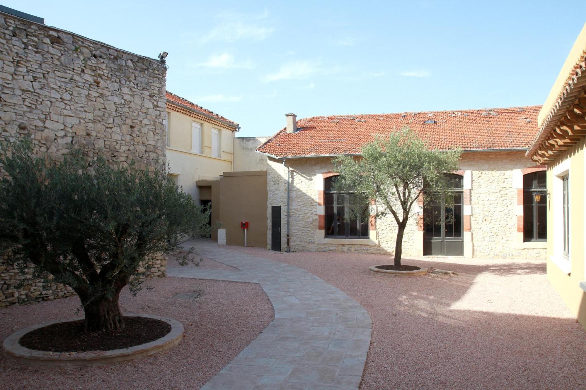 Logis Hotel Le Clos Des Oliviers Bourg-Saint-Andéol Eksteriør billede